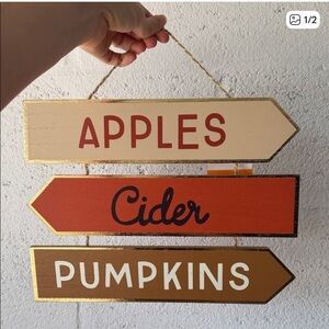 Target Autumn Arrow Sign in Cream, Orange, and Brown